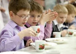 Таганрогские школьники получают по полпорции
