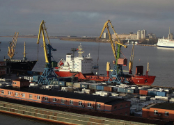 Таганрогский порт сдает позиции