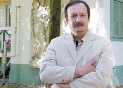 Знаменитый актер из Таганрога Владислав Ветров снова появился в Инстаграм 