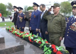 Сквозь сирены и память: в Таганроге возложили цветы к 81-й годовщине Победы