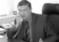 В Таганроге скончался 55-летний глава контрольно-счетной палаты Юрий Лакаев