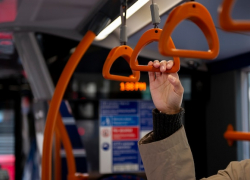 Таганрожец получил травмы при поездке в общественном транспорте