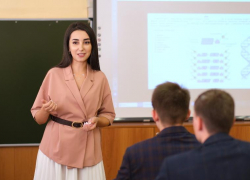 Будет ли снижена «бумажная» нагрузка на таганрогских учителей