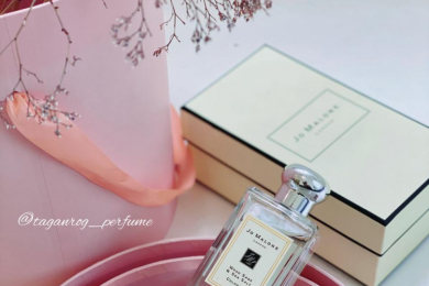 Селективная парфюмерия в магазине «Парфюм» 