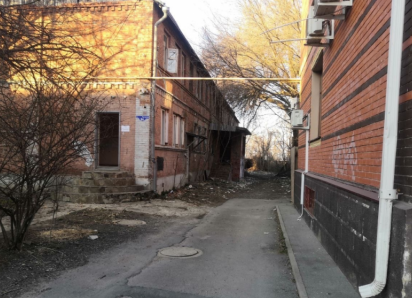 Не прошло и пятнадцати лет: таганрогскую заброшку на Греческой обещают снести в 2026 году