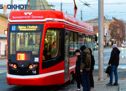 В Рождественский сочельник таганрогские автобусы и трамваи будут работать до полуночи