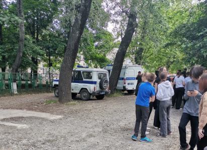 Школа №24 в Таганроге: плановые учения или спланированная диверсия 