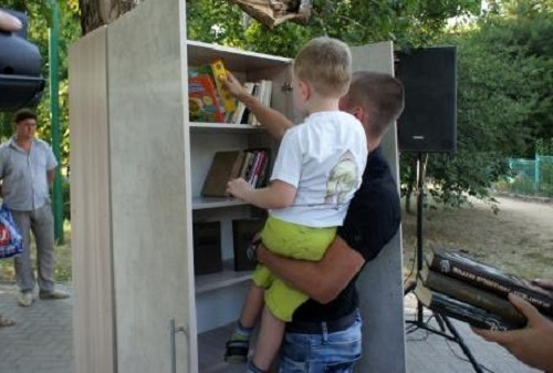 В Таганроге появилась публичная мини-библиотека под открытым небом