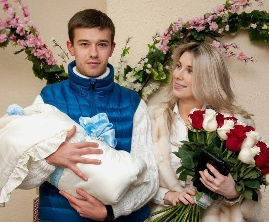У полузащитника футбольного клуба «Таганрог» Яна Казаева родился сын