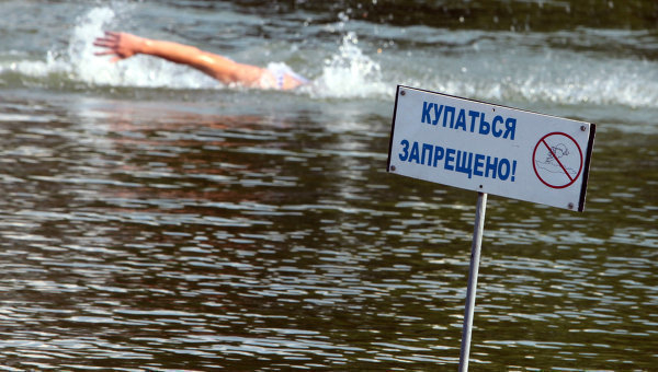 Эпидемиологи не рекомендуют купаться на пляжах Таганрога и Неклиновского района