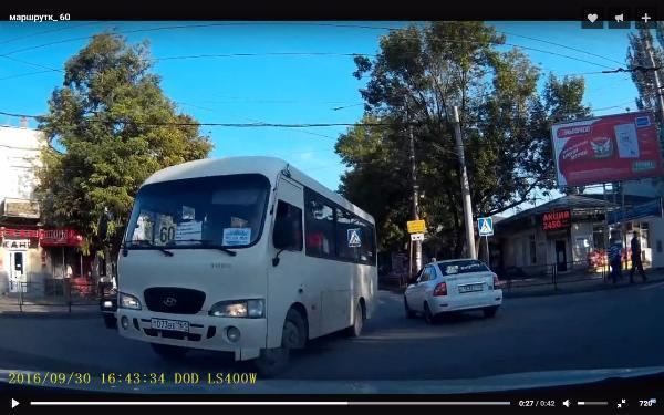 Водителей общественного транспорта Таганрога не учит горький опыт коллег