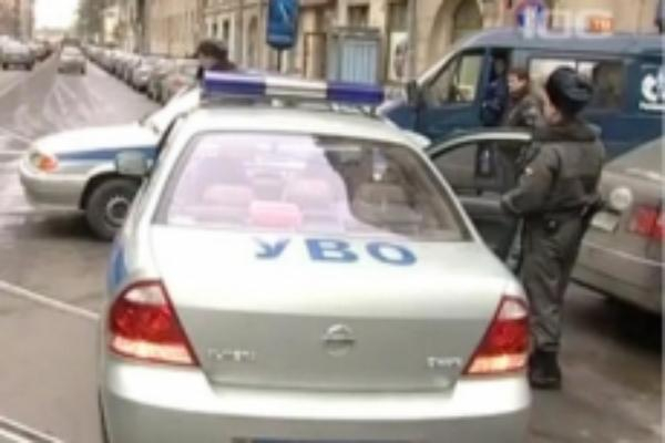 В Таганроге автомобильный вор попался с поличным