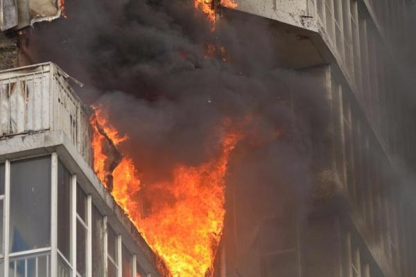 В Таганроге мужчина отравился угарным газом во время пожара