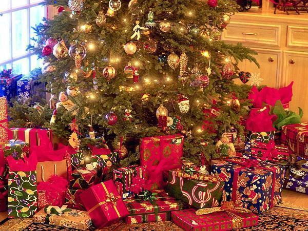 Донских чиновников оставят без новогодних подарков