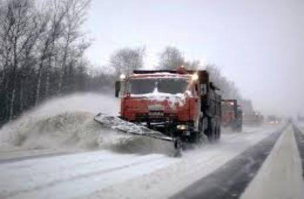 Более 200 единиц техники убирали последствия снегопада в Ростовской области
