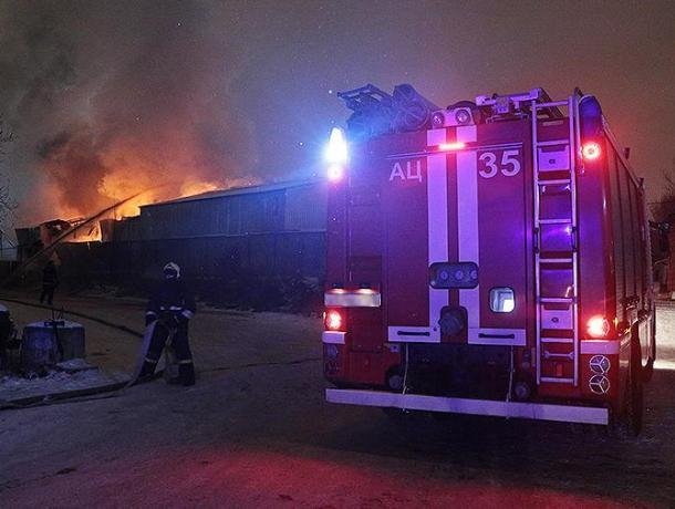 В нескольких пятничных пожарах в Таганроге были спасены люди