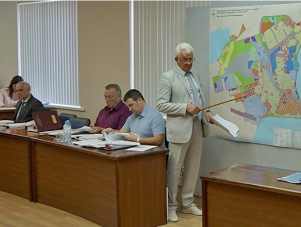 Депутатов потеряли на заседании гордумы в Таганроге