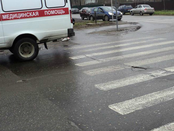 В Таганроге водитель иномарки сбил мужчину на плохо освещенной дороге