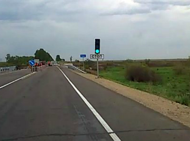 Светофоры появятся на автодороге Ростов - Таганрог после ремонта