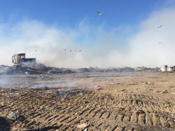 Пожар на таганрогской свалке на контроле МЧС