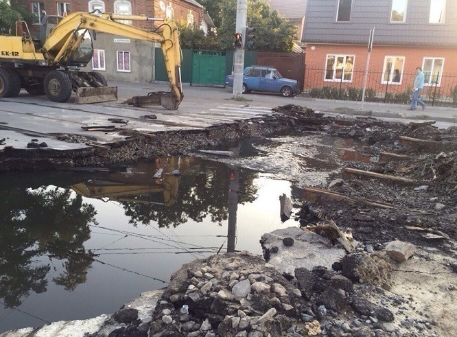 В Таганроге до 11 октября перекрыли улицу Дзержинского