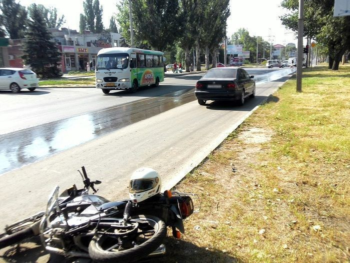 В Таганроге разыскивают свидетелей ДТП на улице Дзержинского