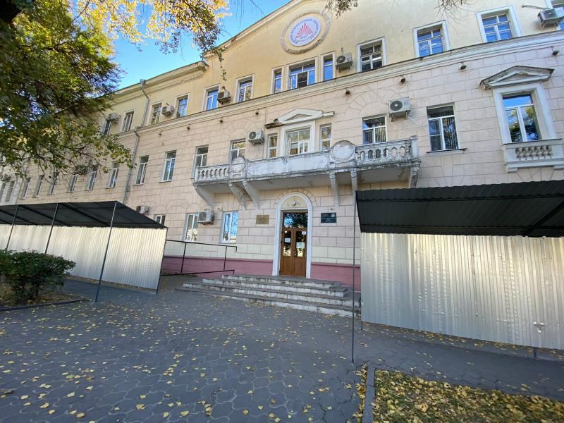 В Таганроге начался ремонт мемориального здания, где было военное училище и гостиница
