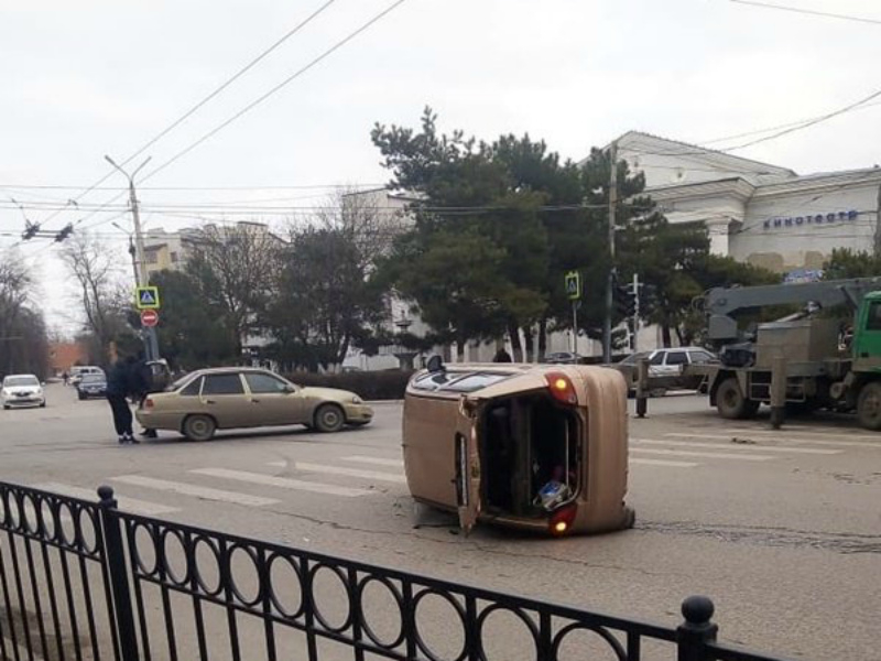 ДТП с перевертышем произошло в Таганроге