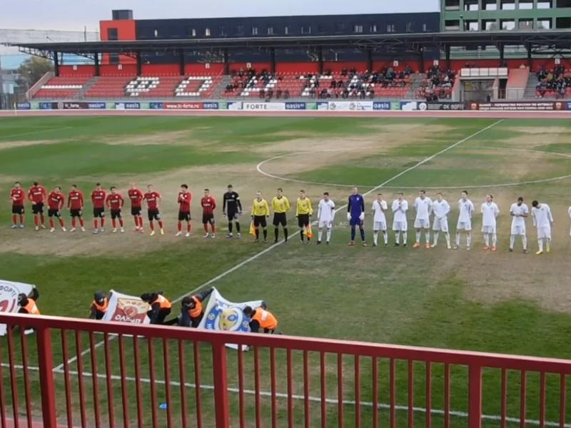 На плешивом стадионе играет новая футбольная команда «Форте Таганрог»
