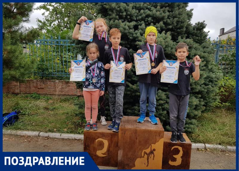 Поздравляем таганрогских спортсменов с отличным выступлением на первенстве по скалолазанию