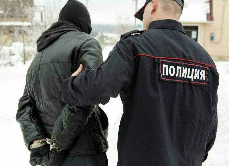 Таганрогские полицейские нашли автомобильных воришек