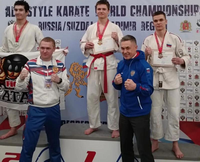 Спортсмен из Таганрога занял 1 место во втором в истории чемпионате по всестилевому карате