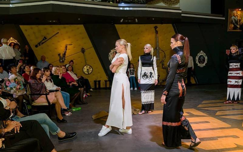 Элита Таганрога отпраздновала с помпой  юбилей дизайнера одежды