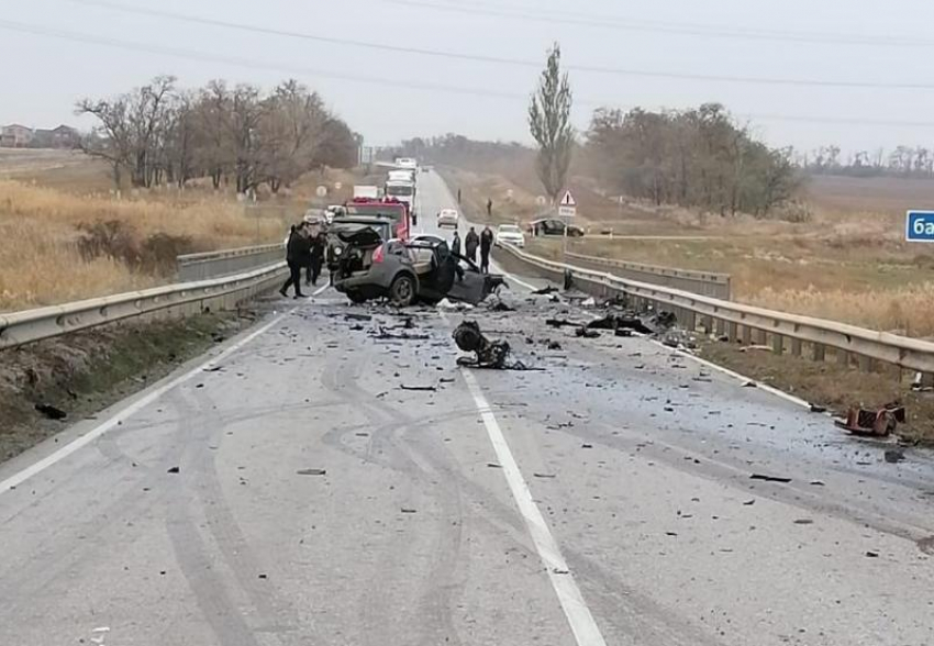 Страшное ДТП с двумя погибшими произошло под Таганрогом