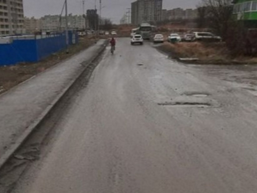 «Засыпали каким-то *овном»: таганрожцы рассказали о заделке ям от кольца на Чехова до Галицкого