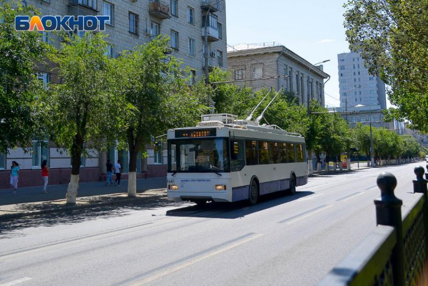 “Троллейбусов не ждите”: таганрожцев поставили перед фактом, что автобусы дешевле