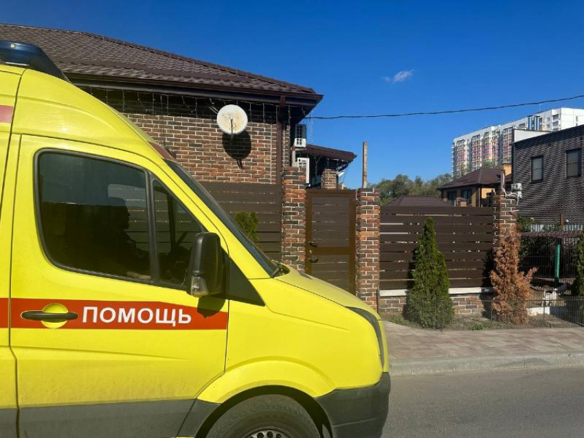 На волосок от смерти: врачи областного перинатального центра спасли новорожденного в Таганроге