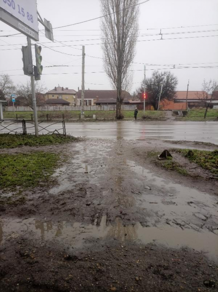 Таганрожец приглашает чиновников на экстремальную пешую экскурсию по городу