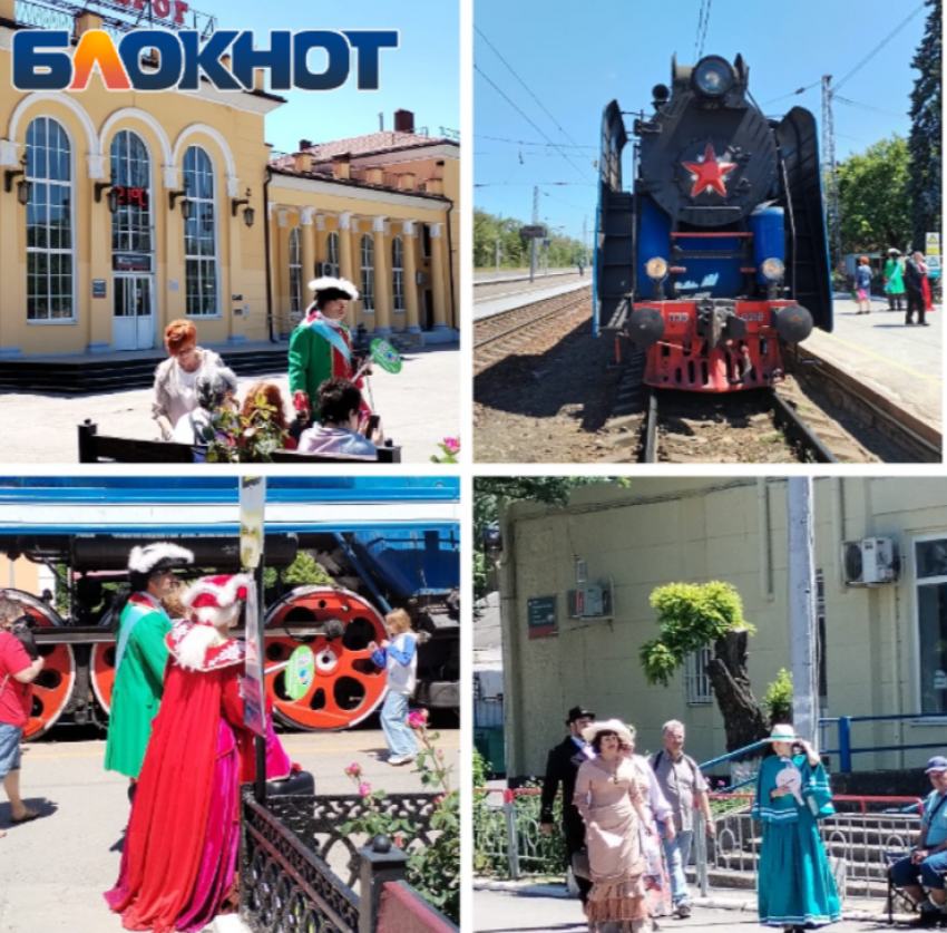 Из Ростова в Таганрог курсирует поезд на паровозной тяге