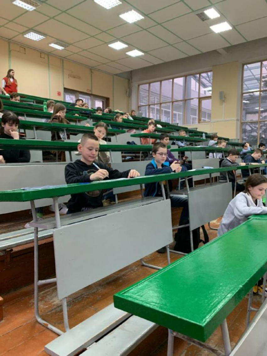 Юные математики из Таганрога приняли участие в олимпиаде «Турнир победителей» 