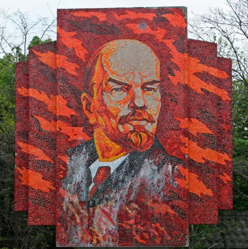 Ленин на миллионы: в Таганроге возвращают на место символ «Прибоя"