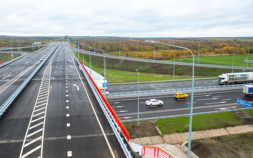 В Ростовской области планируют отремонтировать дороги, ведущие к границе с Донбассом 