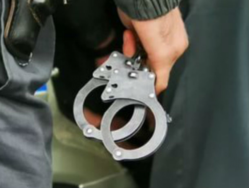 Ночные покатушки на чужом авто закончились в полиции для жителя Таганрога