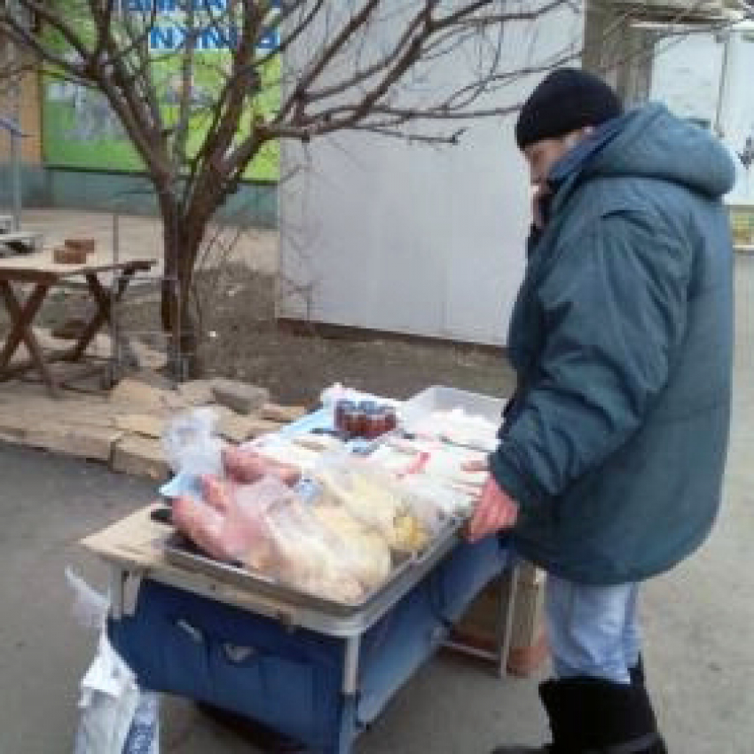В Таганроге продолжается борьба с нелегальной торговлей