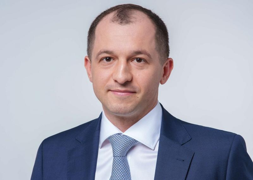 Артем Величко лидирует по округу, включающему Таганрог