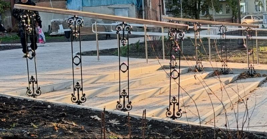 Таганрожец нашёл новый казус в Почтовом сквере