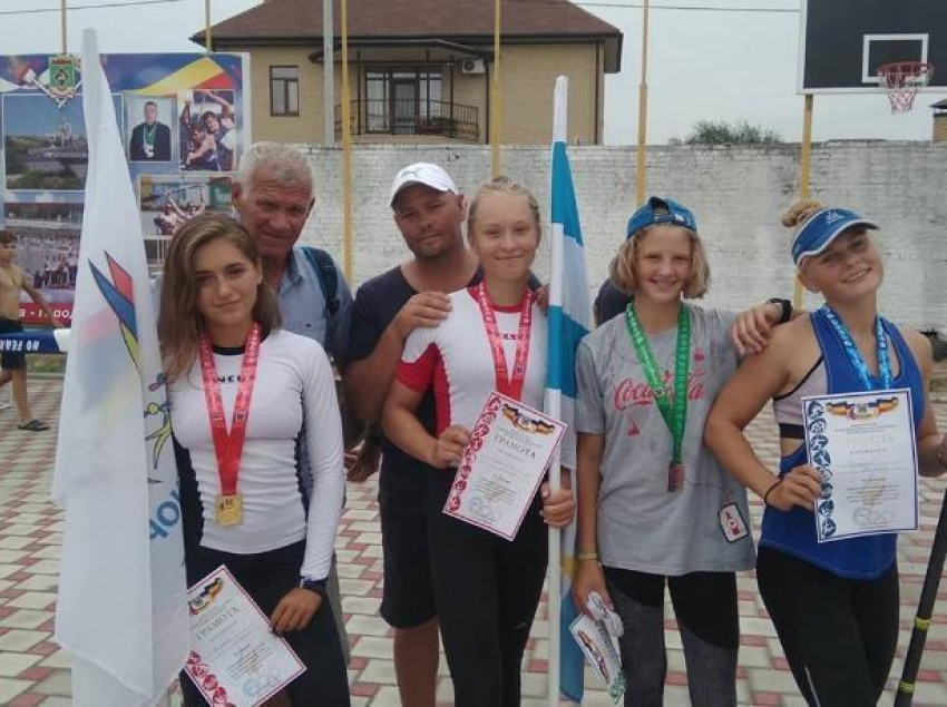 Спортсмены из Таганрога привезли домой полсотни медалей за Первенство по гребле