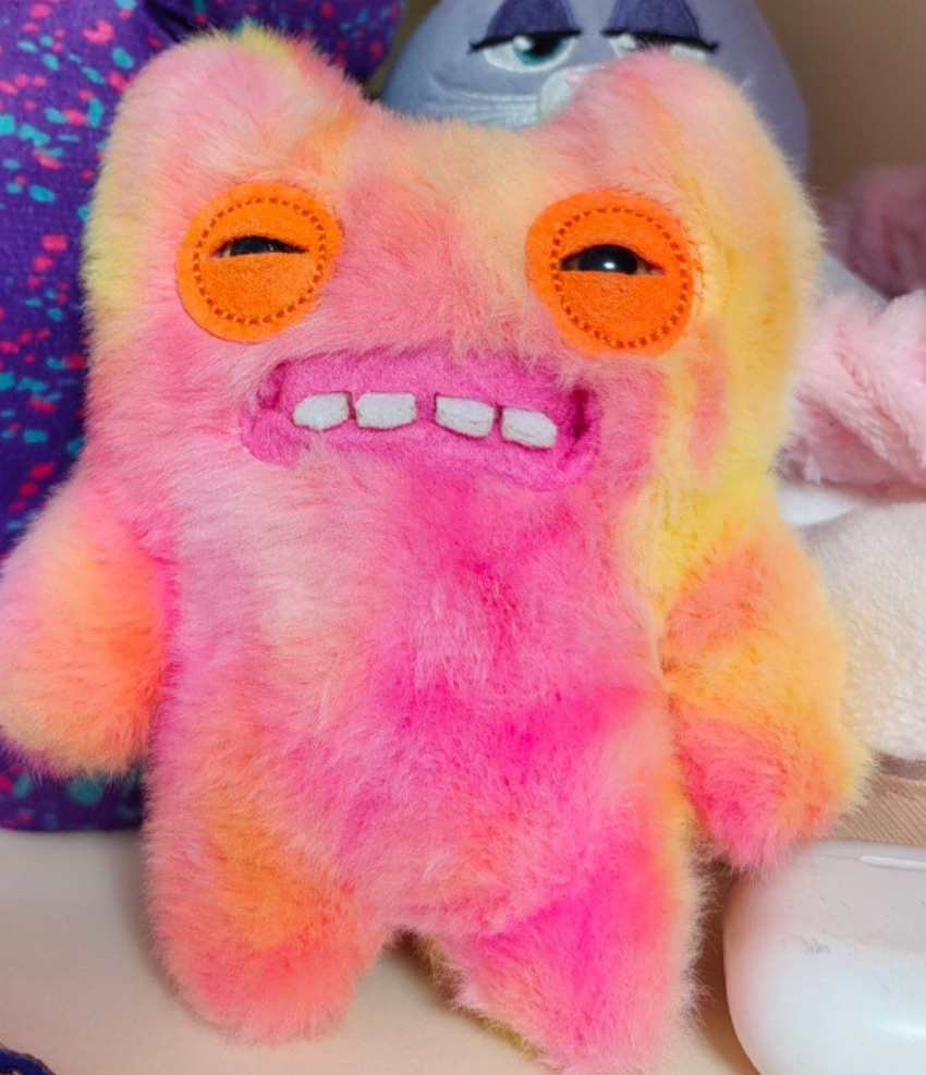 "Перекосило или аллергия?": таганроженка потеряла модную игрушку и нарвалась на ироничные комментарии 