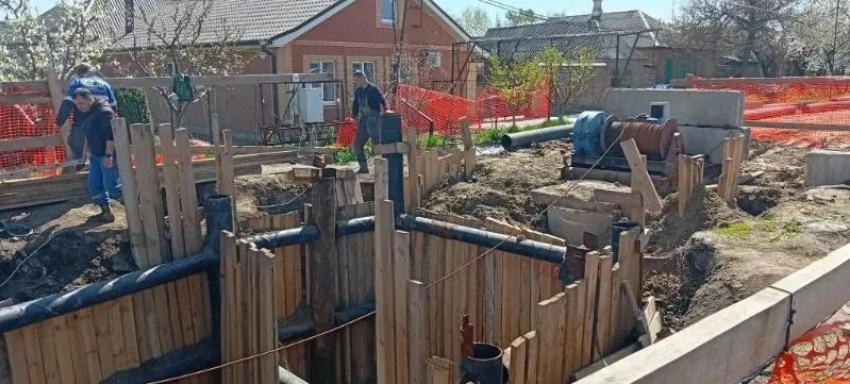 На нескольких участках коллектора на Мало-Почтовой завершились технические работы. Впереди ремонт асфальта