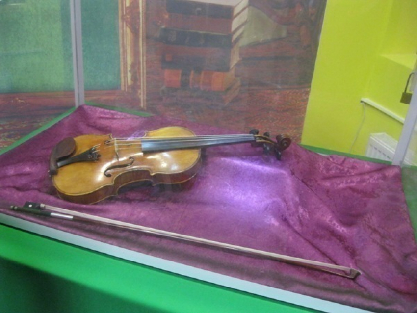 Всего на два дня в Таганрог приехала скрипка Антонио Страдивари